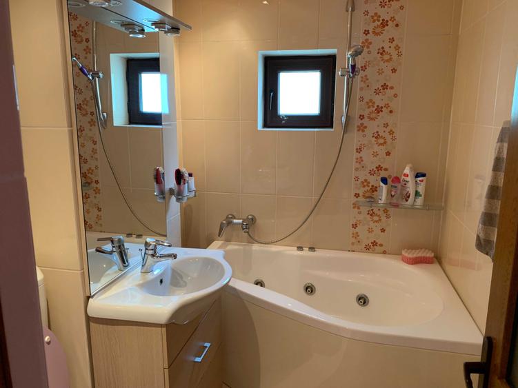 Apartament cu 2 camere decomandat în Fălticeni