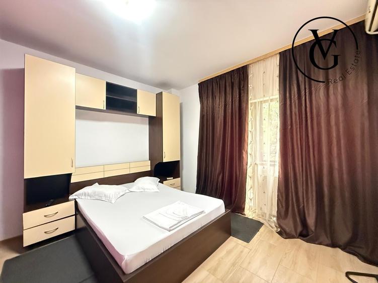 Casă individuală cu 8 camere cu Canalizare în Năvodari