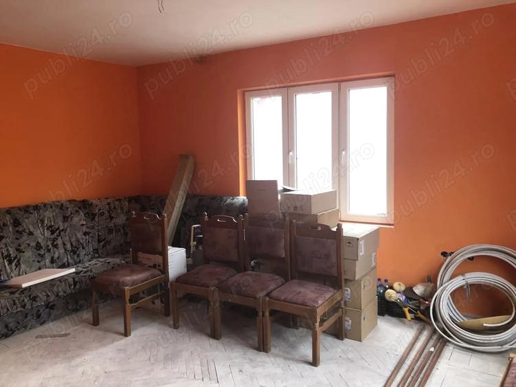 Spațiu comercial, de 2,300 mp, în Motiș