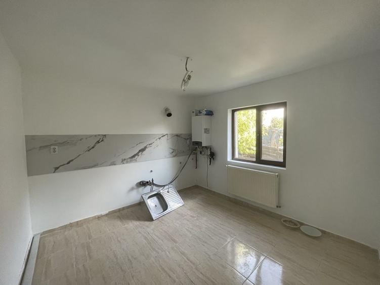 Casă cu 3 camere în Alexandru cel Bun