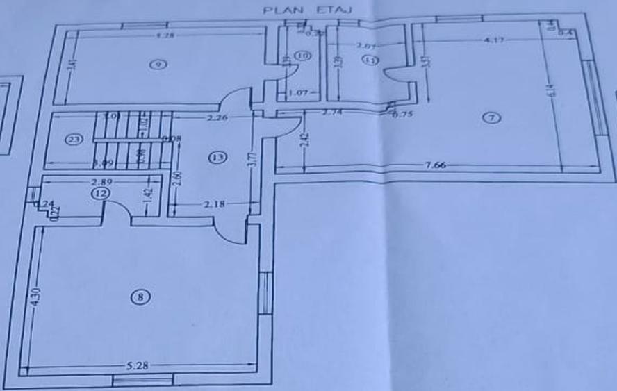 Casă individuală cu 5 camere cu Canalizare în Tunari