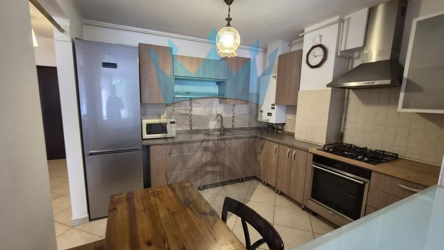 Apartament cu 2 camere semidecomandat, mobilat în Valea Ialomiței