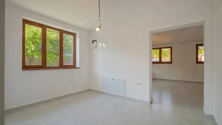 Casă cu Teren 1100 Mp în Feldioara