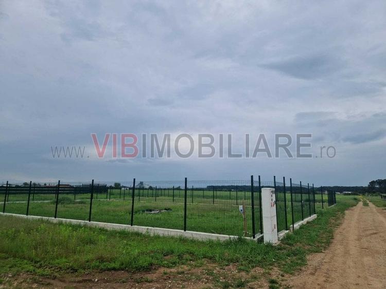 Teren intravilan de 500 mp, în Izvorani