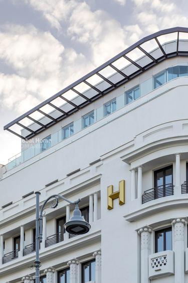 Apartament cu 3 camere decomandat, mobilat în Calea Victoriei