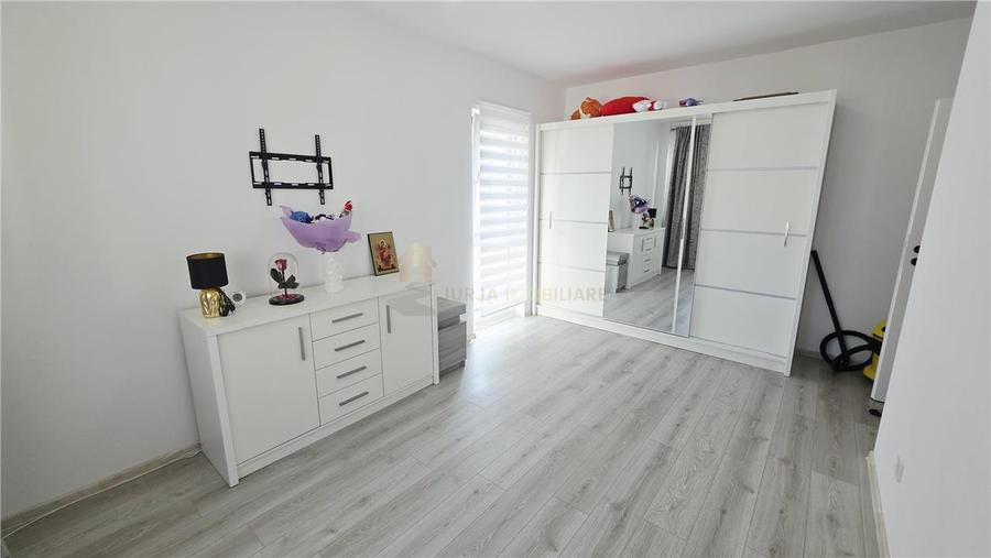 Apartament cu 2 camere decomandat, mobilat în Florești
