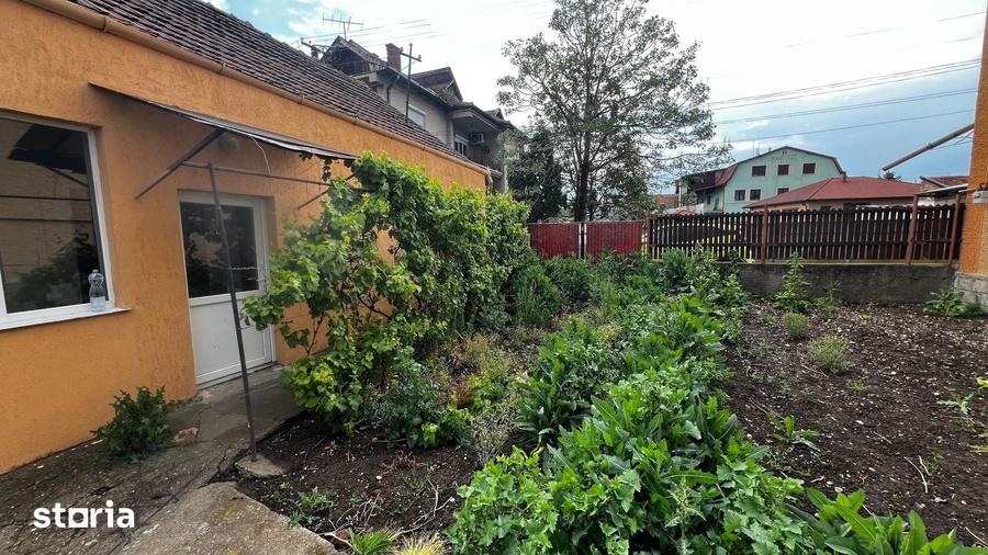 Casă cu 2 camere cu Teren 360 Mp în Central
