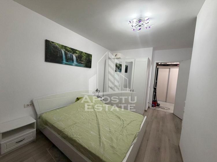 Apartament cu 3 camere semidecomandat în Take Ionescu