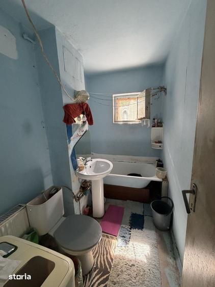 Apartament cu 2 camere semidecomandat în Est