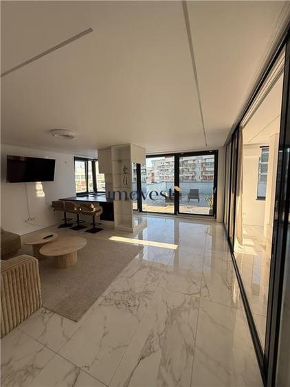 Apartament cu 2 camere decomandat în 14 Mai