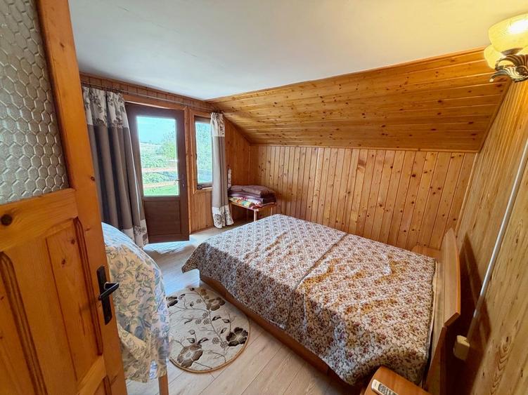 Casă cu 5 camere cu Teren 2289 Mp în Murighiol