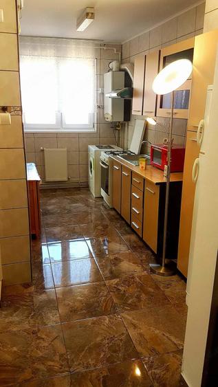 Apartament cu 2 camere decomandat în Astra
