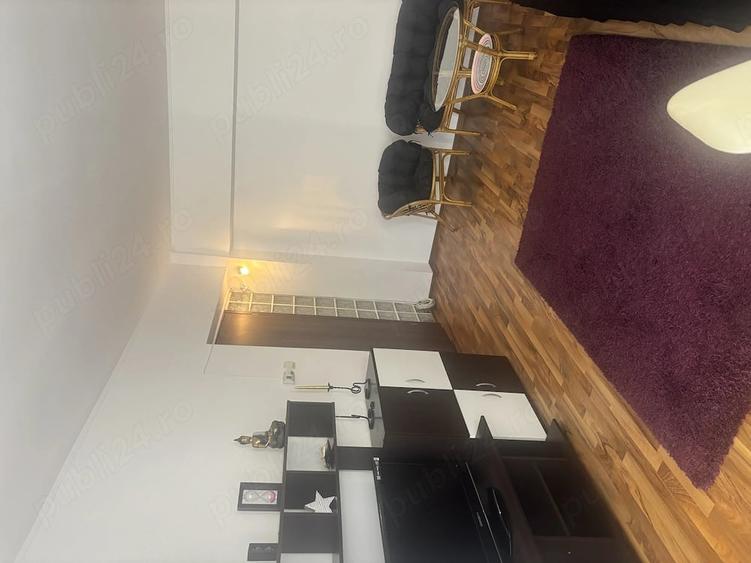 Apartament cu 2 camere decomandat în Trocadero