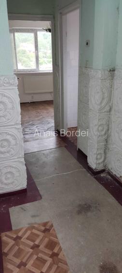 Apartament spre vinzare stare de reparatie , bun pentru investitie