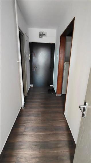 Apartament cu 2 camere decomandat, mobilat în Berceni