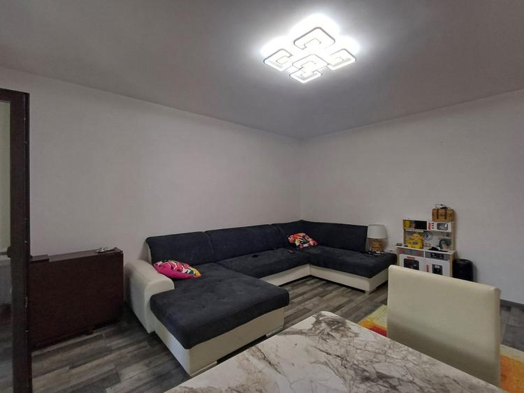 Duplex cu 4 camere cu Canalizare în Miroslava