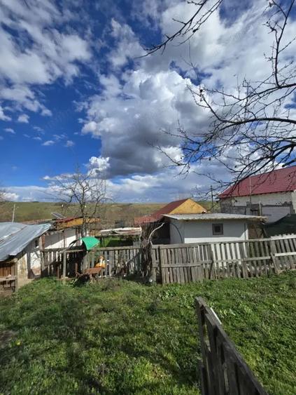 Casă cu 2 camere cu Teren 2876 Mp în Herneacova