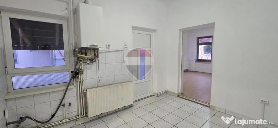 Spa?iu comercial versatil,intrare din strada si din curte - Sibiu (Sibiu) - 4