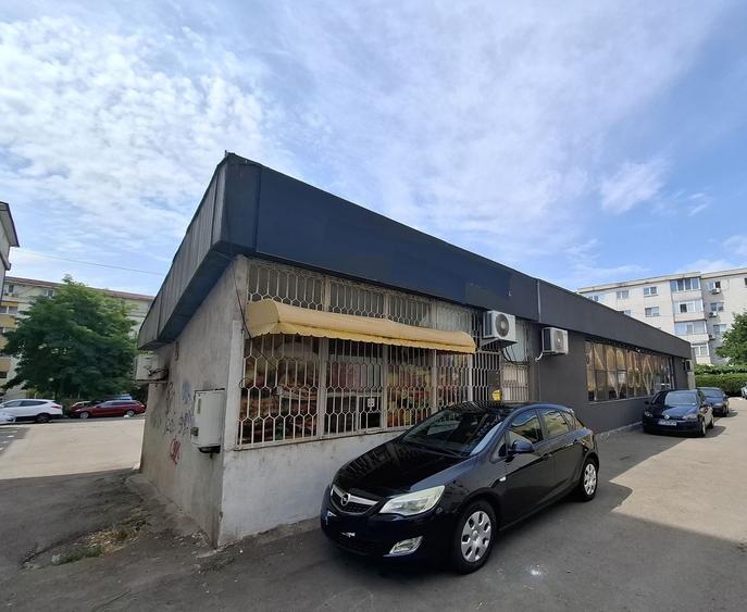 Spațiu comercial, de 35 mp, în Poarta 6