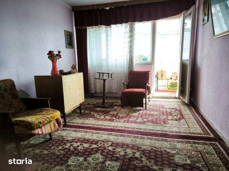 Apartament cu 2 camere decomandat în Cantacuzino