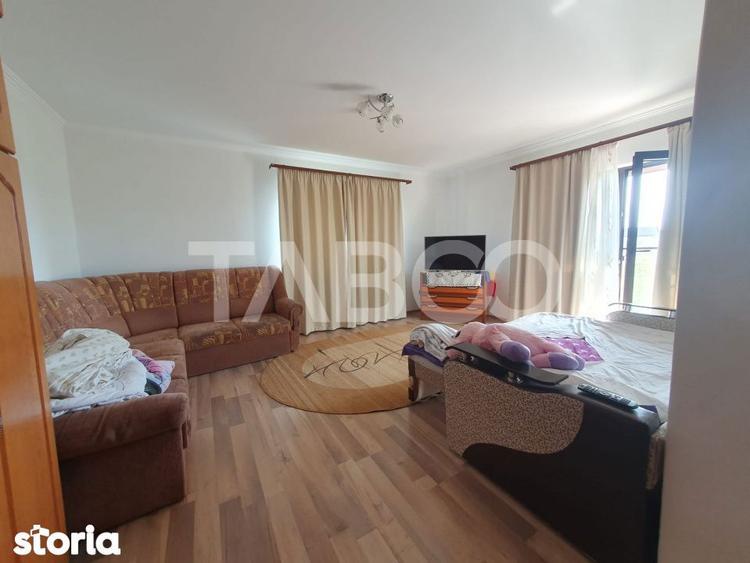 Casă cu 4 camere cu Piscina în Central