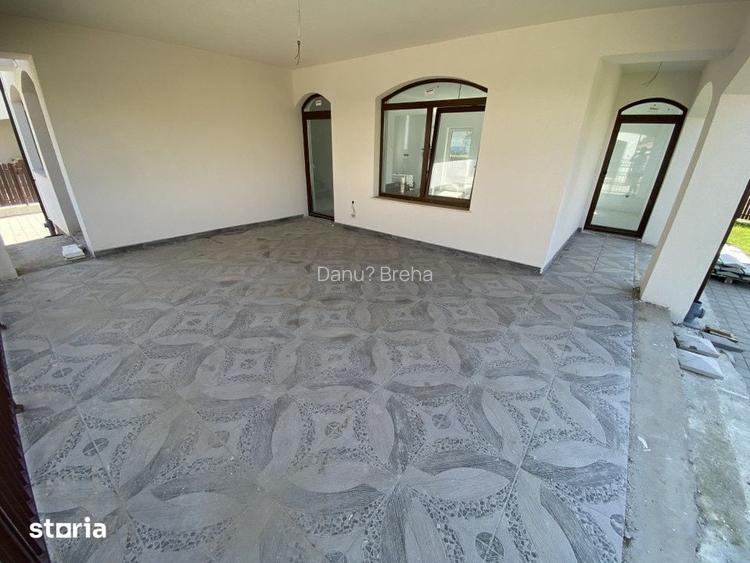 Case individuale noi, teren 380400 mp, garaj si 3 bai | Dezmir