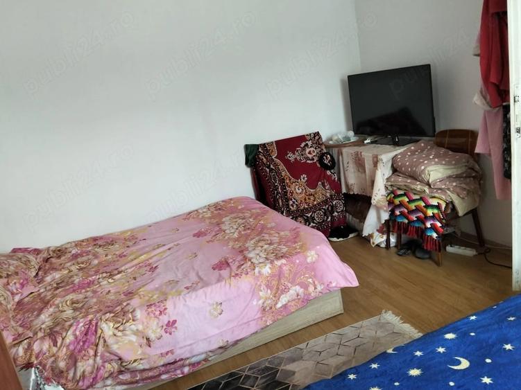 Casă cu Teren 1250 Mp în Cămineasca