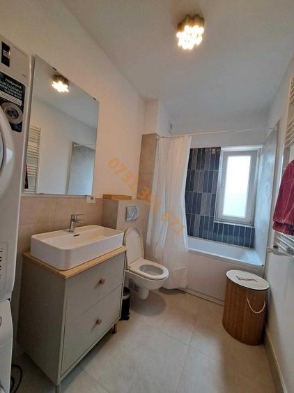 Apartament cu 2 camere decomandat în Lacul Tei