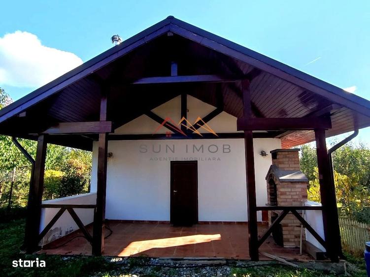 Casă cu 3 camere în Ghioșești