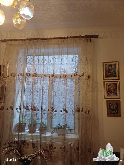Apartament cu 3 camere semidecomandat în Gara de Nord