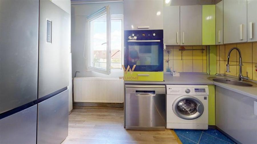 Apartament cu 3 camere decomandat în Central