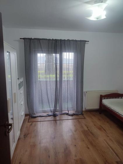 Apartament cu 2 camere decomandat în Florești