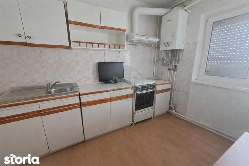 Apartament cu 3 camere decomandat, mobilat în Terezian