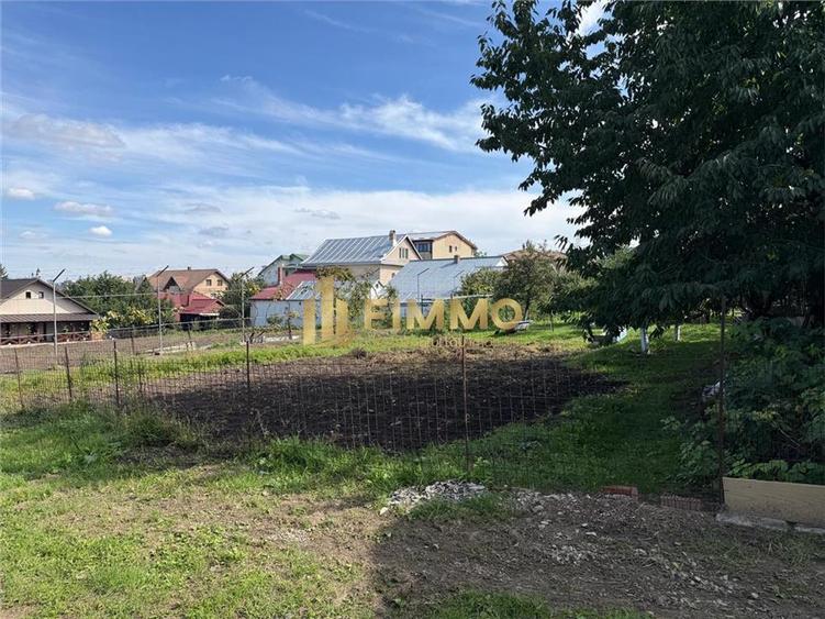 Teren Construcții intravilan de 600 mp, în Obcini