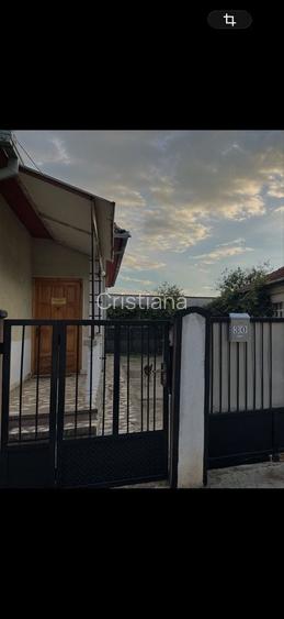 Casă cu 2 camere în Teiu