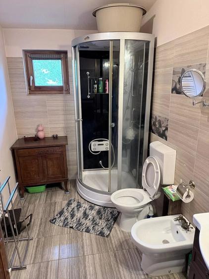 Casă cu 4 camere cu Teren 720 Mp în Cruceni