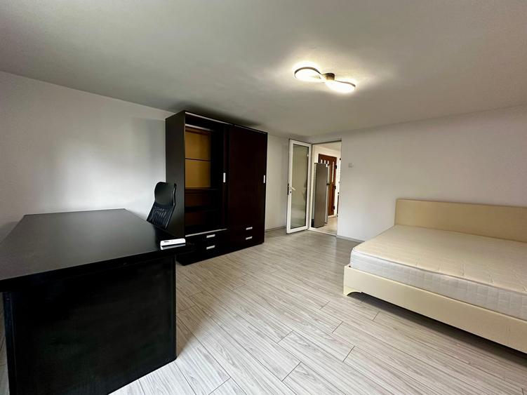 Apartament cu 3 camere, mobilat în Mărăști