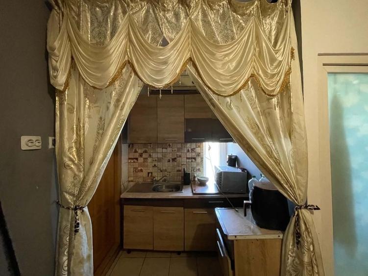Apartament cu 2 camere în Uiești