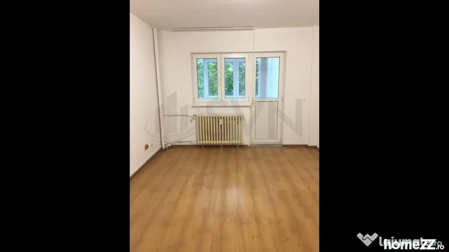 Apartament cu 3 camere decomandat în Moșilor