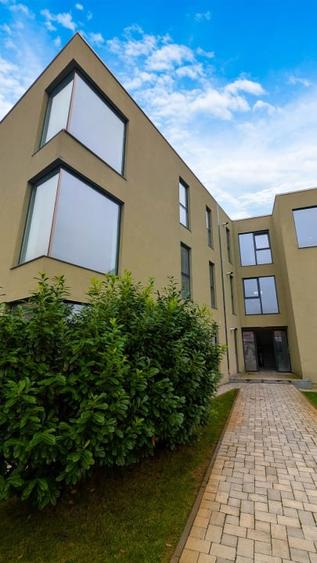 Apartament cu 4 camere decomandat în Nord-Vest