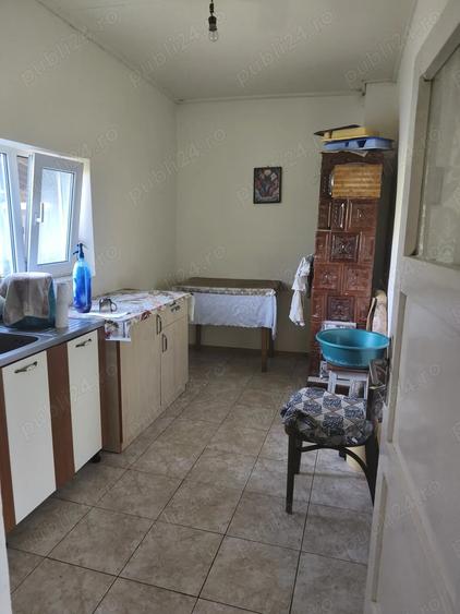 Casă cu 6 camere cu Teren 934 Mp în Central
