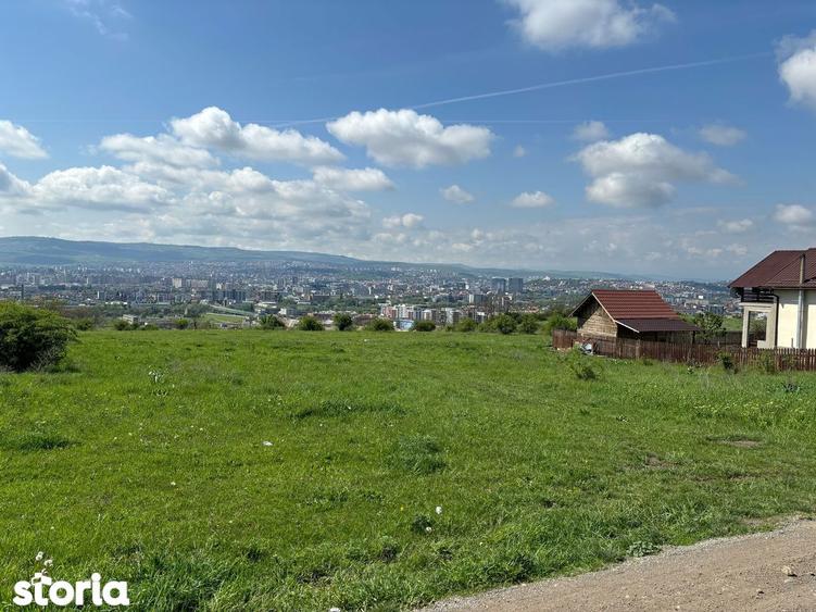 Teren de 1011 mp, în Iris