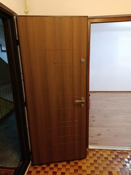 Apartament cu 2 camere decomandat în Tomis III