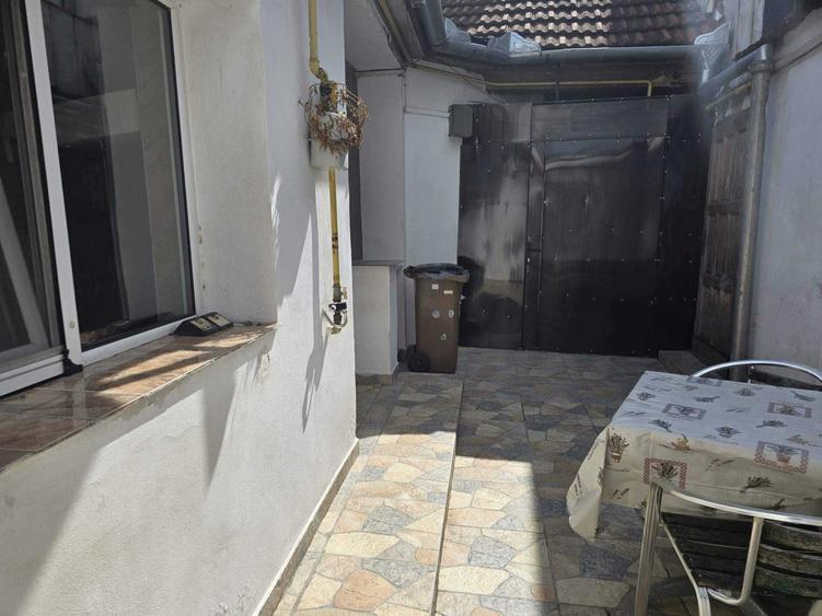 Apartament cu 2 camere semidecomandat în Ultracentral