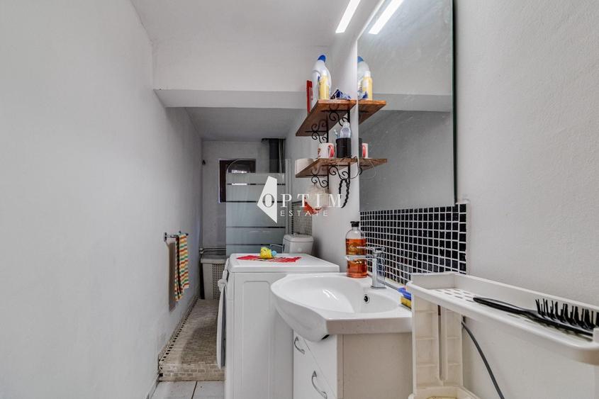 Casă individuală cu 6 camere cu Canalizare în Bucureștii Noi