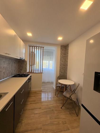 Apartament cu 2 camere în Micro 16
