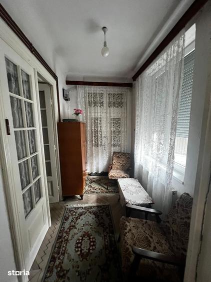 Casă cu 6 camere cu Teren 320 Mp în Parcul Carol