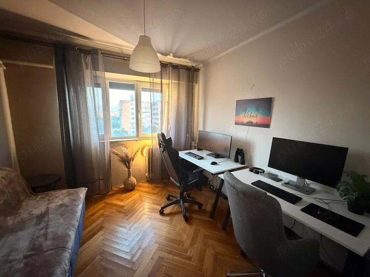 Apartament cu 3 camere decomandat în Circumvalațiunii