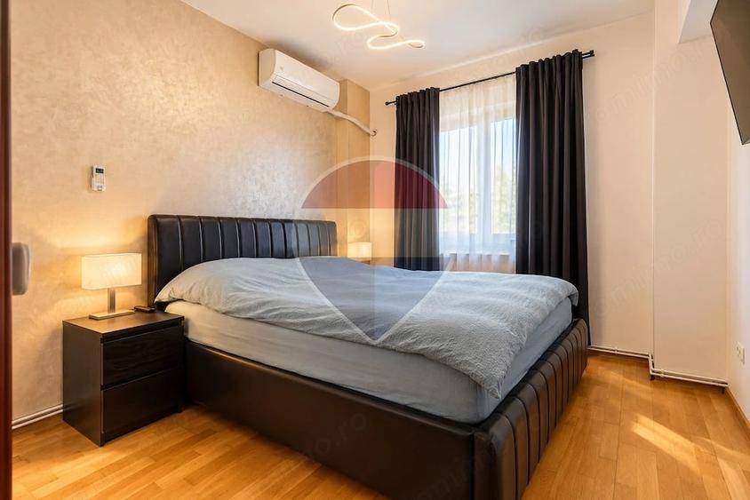 Apartament cu 3 camere decomandat în Filiași