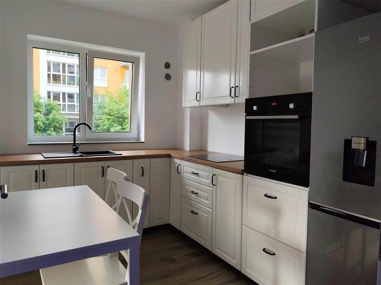 Apartament cu 2 camere decomandat, mobilat în Avantgarden